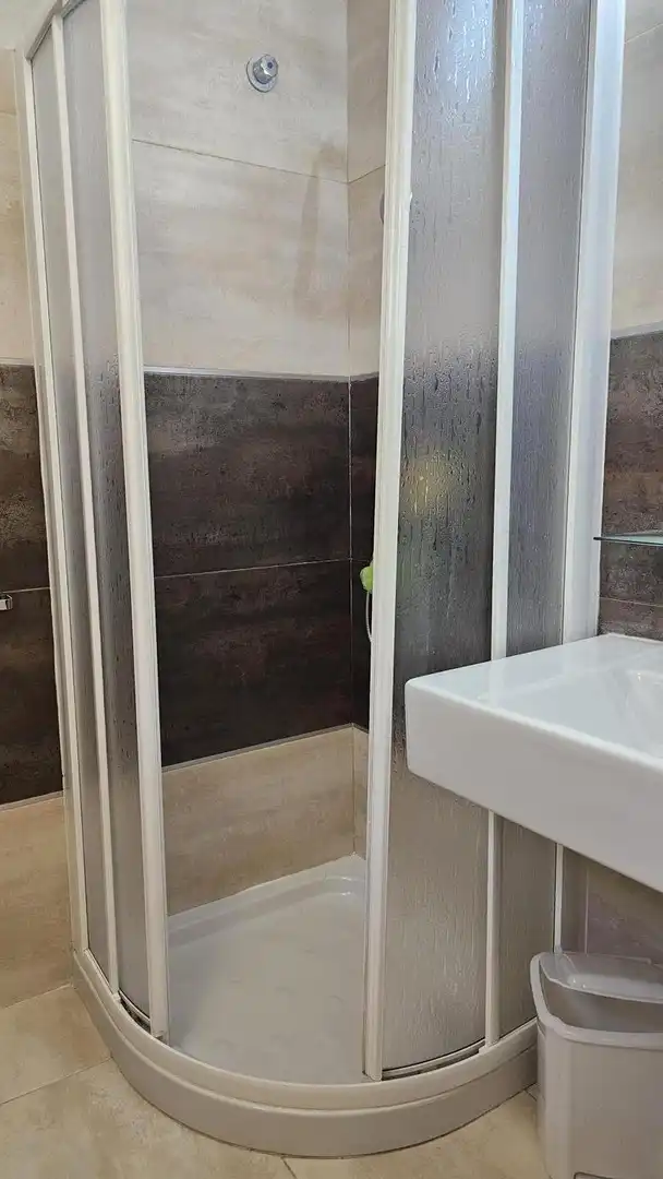 Bathroom of Flat for sale in San Bartolomé de Tirajana  with Air Conditioner, Furnished and Community pool