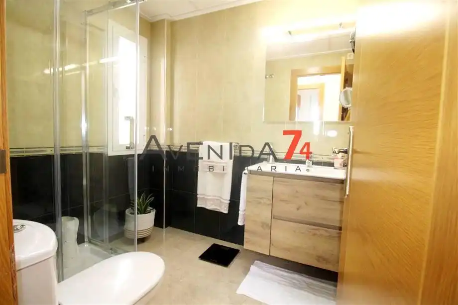 Bathroom of Duplexes for sale in Lorca  with Air Conditioner, Heating and Terrace