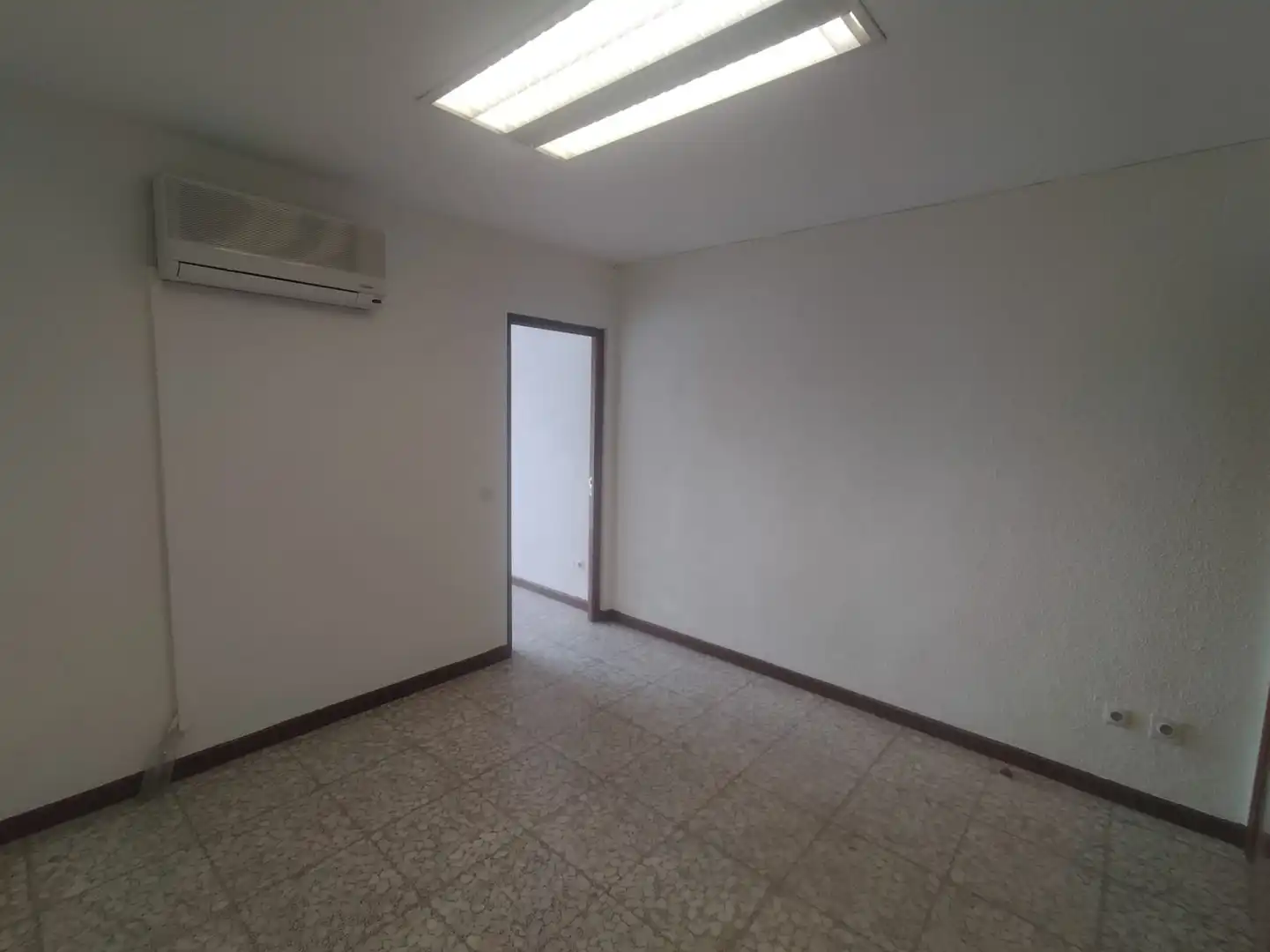 Ufficio con ascensore in affitto a Centro, imagen 13