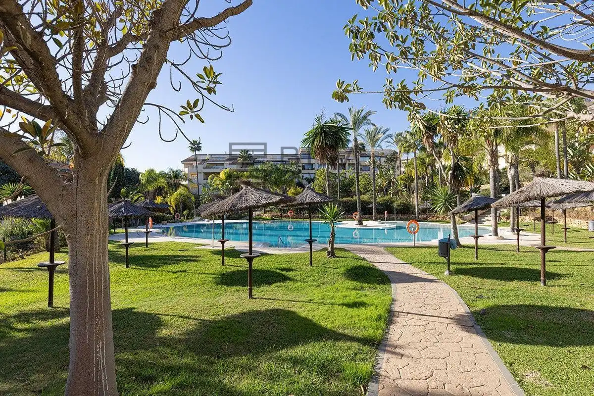 Swimming pool of Attic for sale in Marbella  with Air Conditioner, Terrace and Swimming Pool