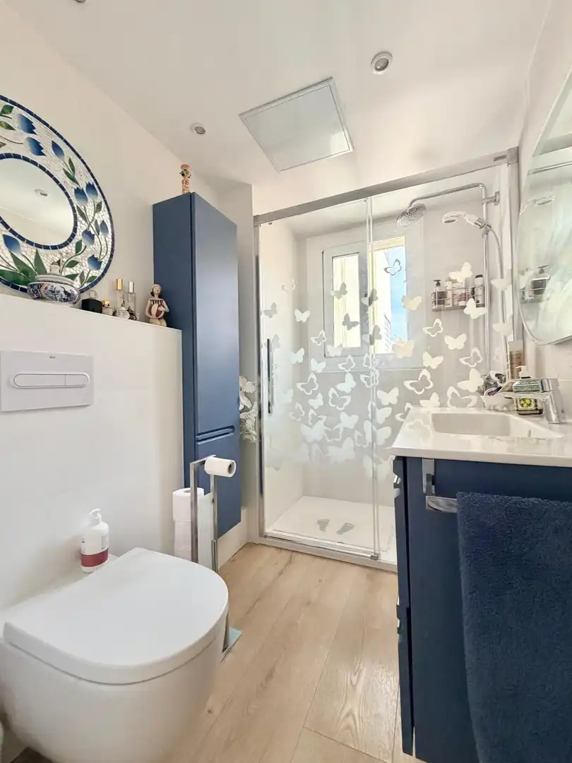 Badezimmer von Wohnung zum Verkauf in Cunit mit Klimaanlage, Heizung und Terrasse