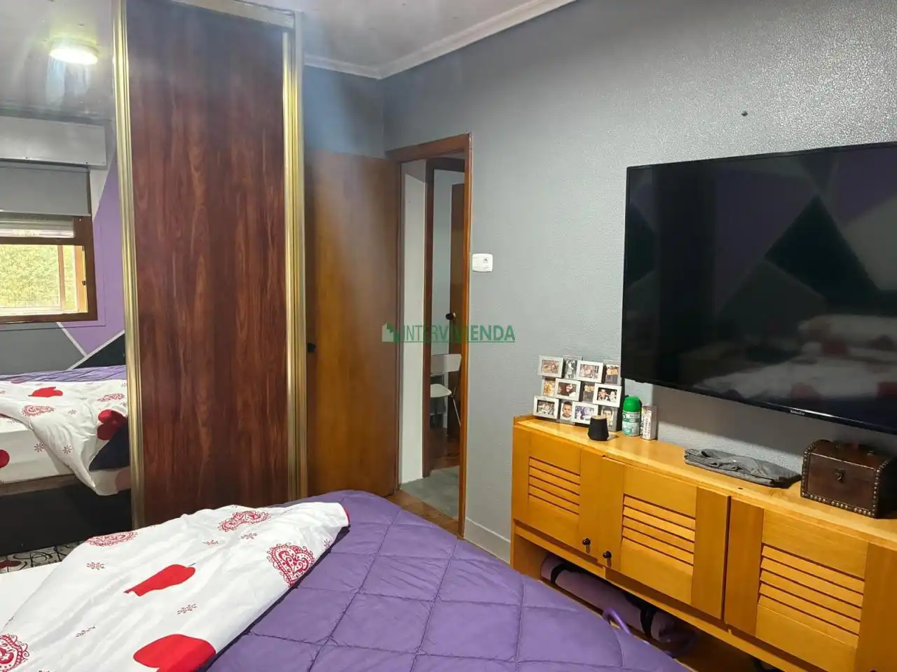 Dormitori de Casa adosada en venda en Vigo  amb Terrassa, Traster i Balcó