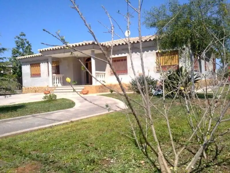 Chalet en venta en Avenida Alemania-Italia