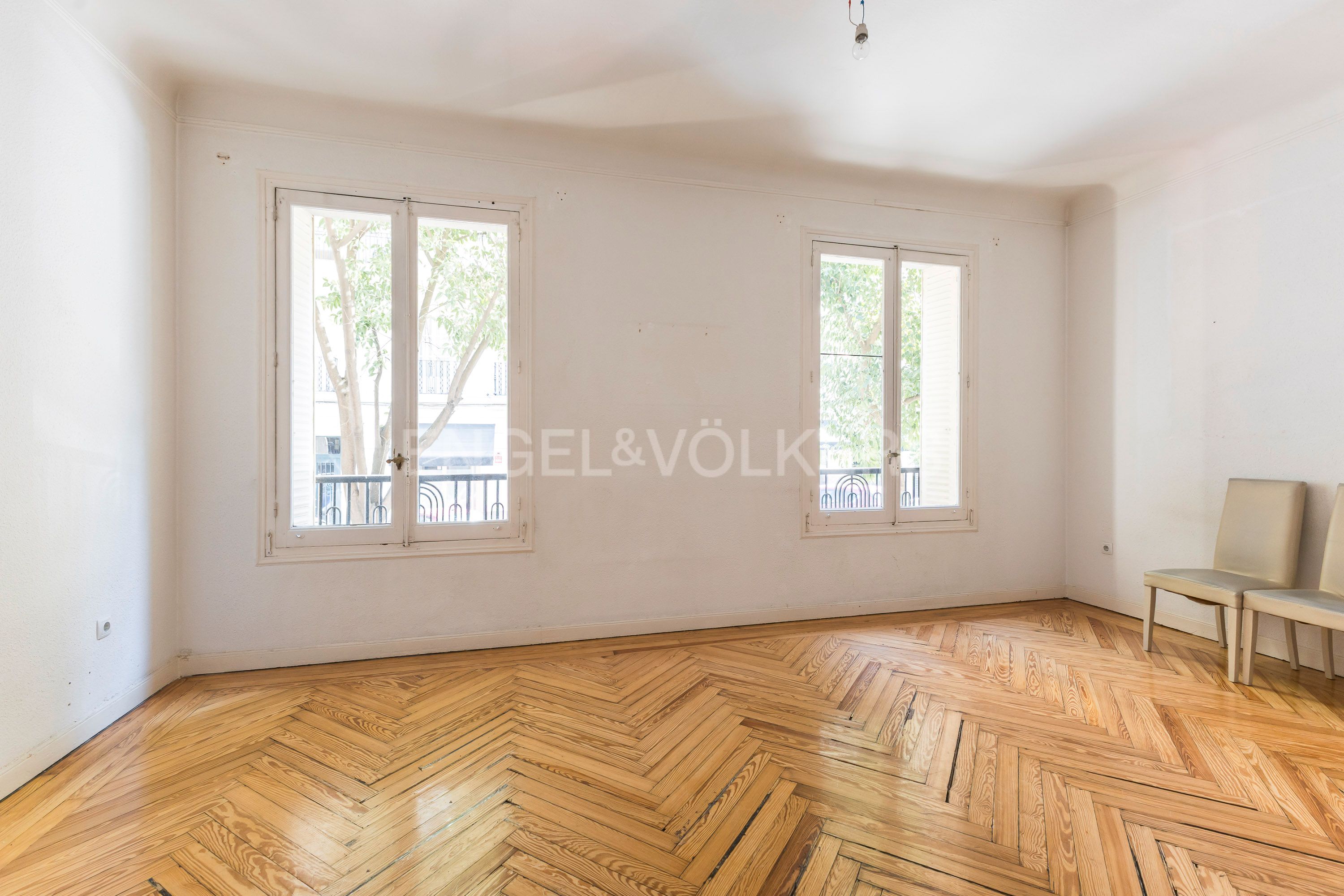 Dormitori de Apartament en venda en  Madrid Capital amb Calefacció i Parquet