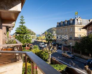 Vista exterior de Finca rústica en venda en Donostia - San Sebastián  amb Aire condicionat, Calefacció i Jardí privat