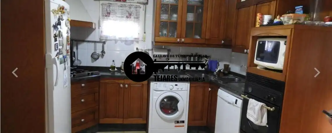 Cuina de Casa o xalet en venda en Tobarra amb Calefacció, Piscina i Balcó