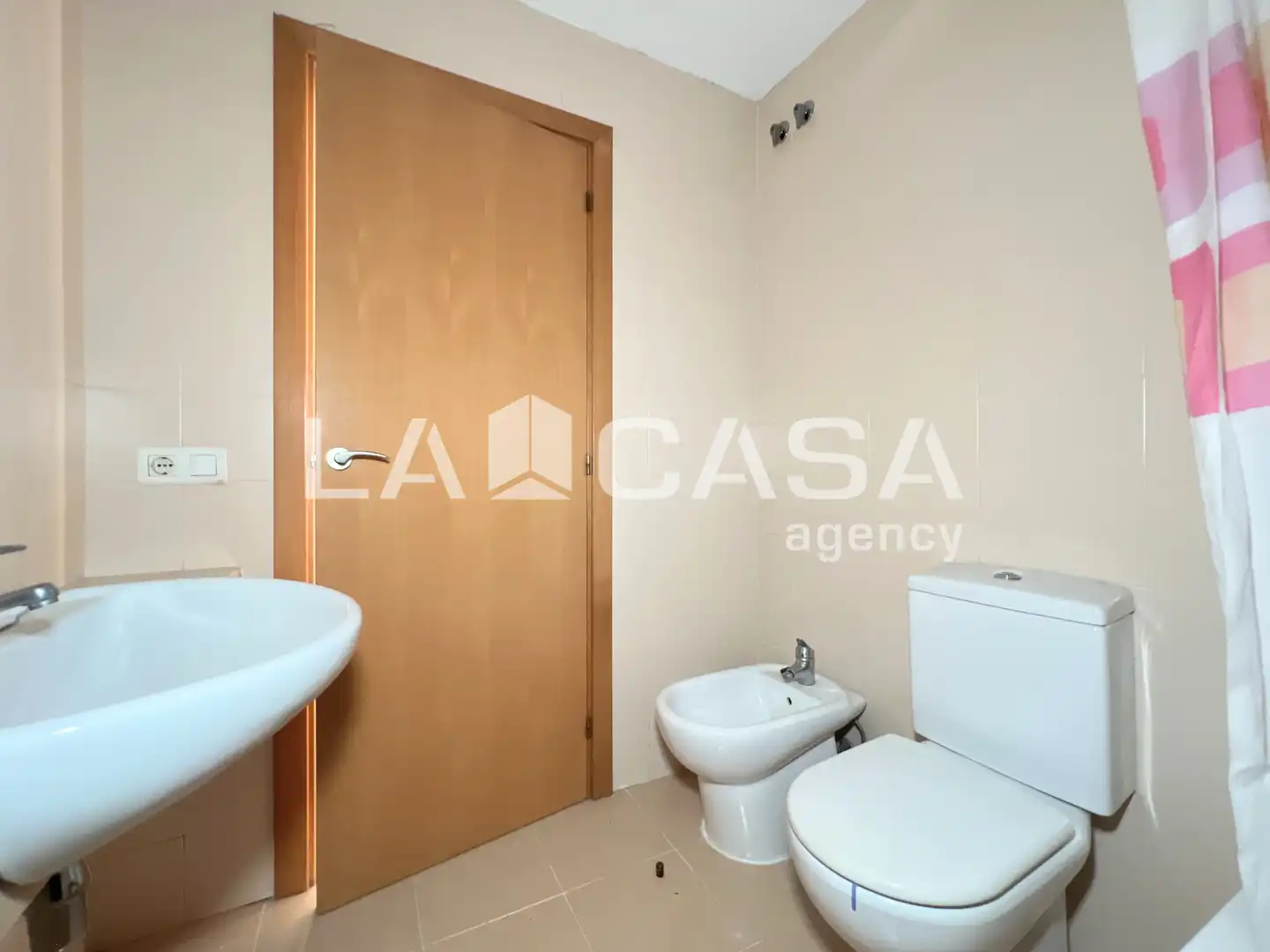 Piso en venta en Badalona con Calefacción y Balcón