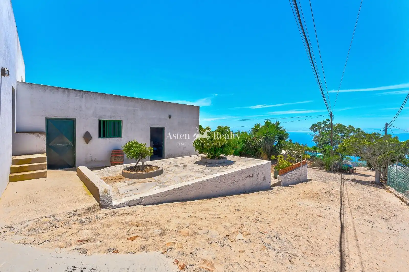 Vista exterior de Casa o xalet en venda en Adeje amb Terrassa, Traster i Moblat