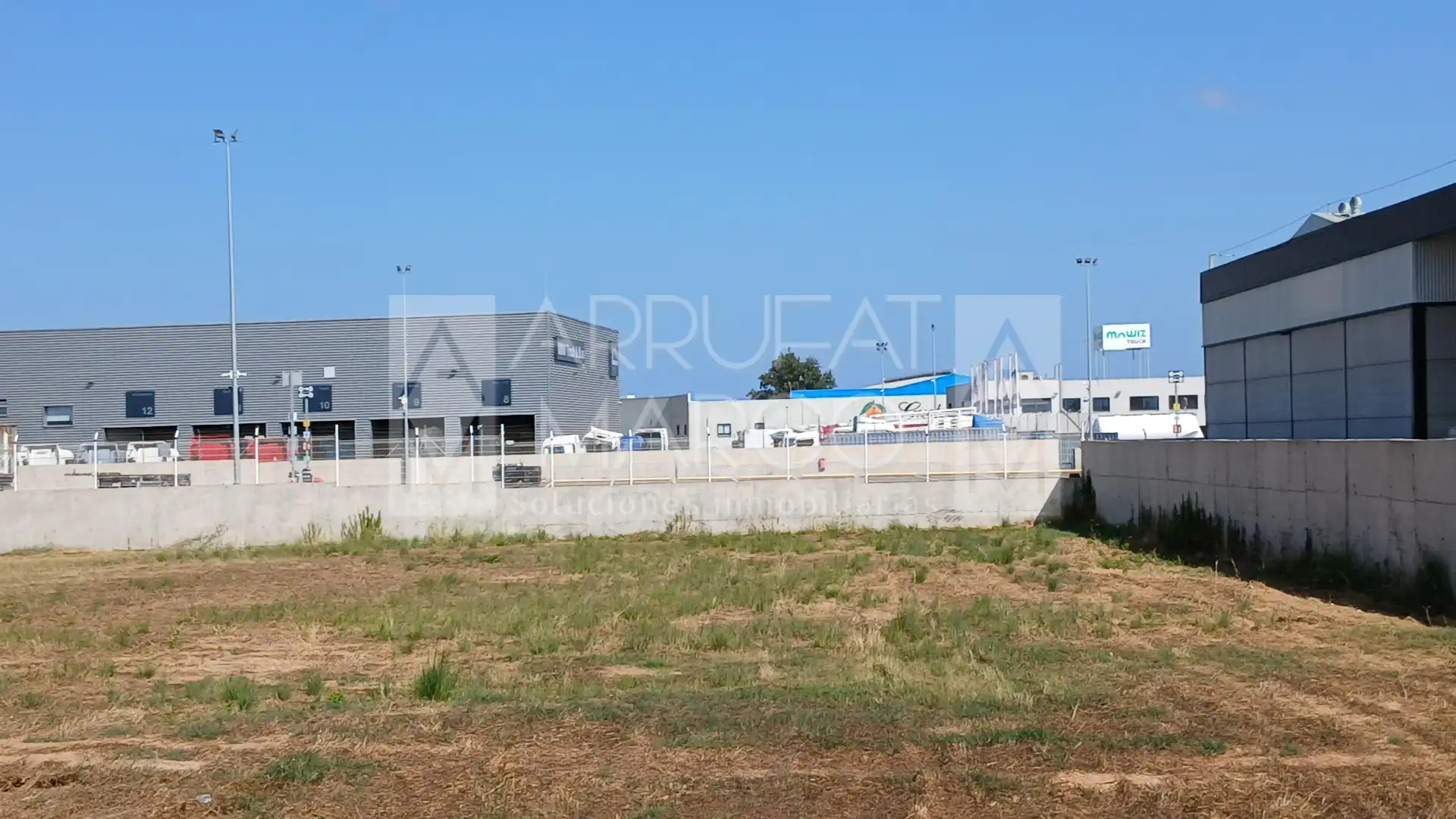 Terreno industrial en venta en Carrer Ponent 23, imagen 2
