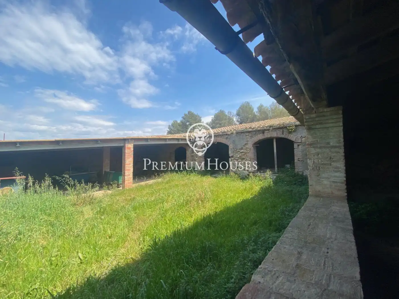 Country homes for sale in Sant Pere de Ribes  with Private garden, Storage room and Balcony