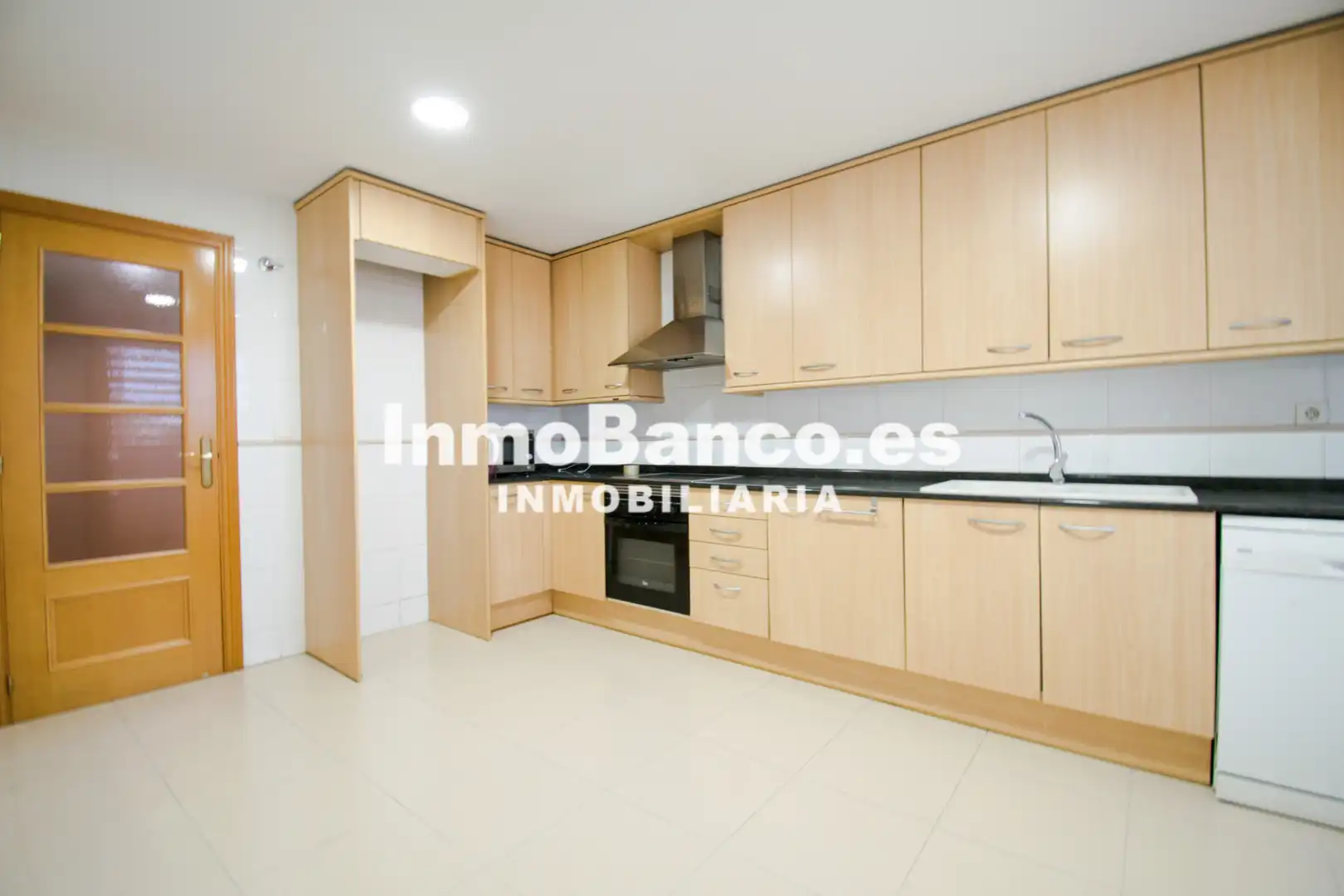 Cocina de Piso de alquiler en Valencia con Aire acondicionado, Calefacción y Terraza