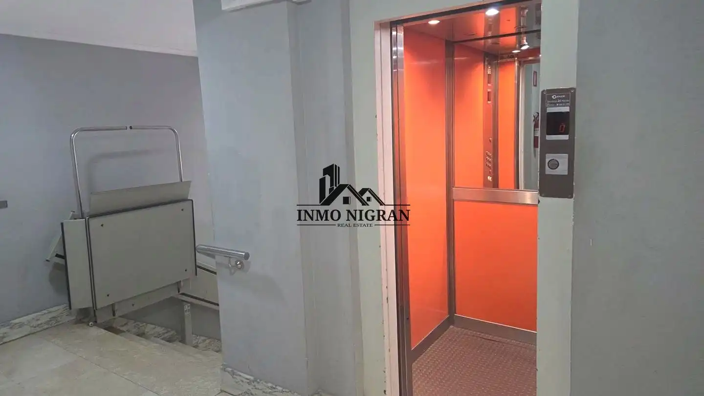 Piso en venta en Vigo  con Balcón