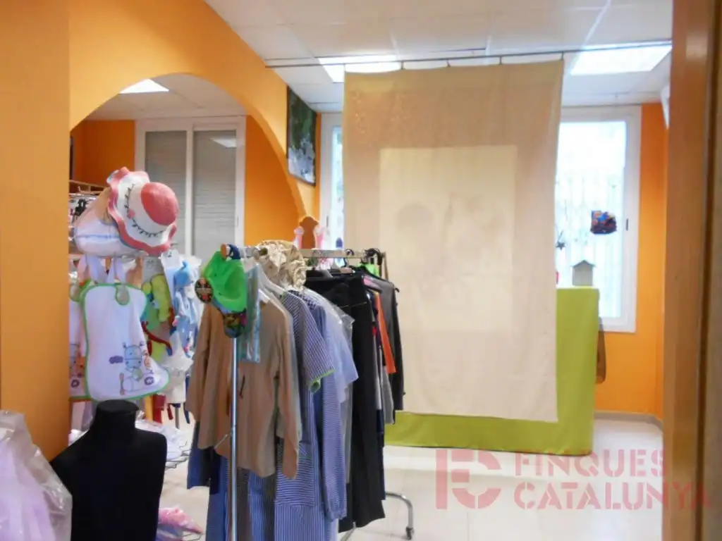 Gewerbefläche zum Verkauf in Francesc Macià