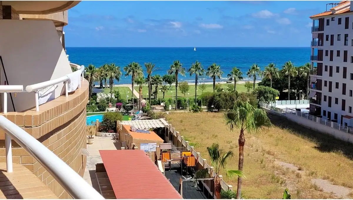 Apartamento con piscina en venta en Amplaries 23, imagen 2