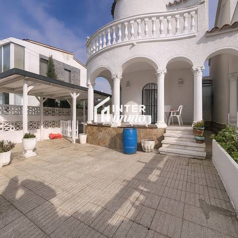 Casa-chalet en Venta en secteur MONTGRI, 27 en Montgrí