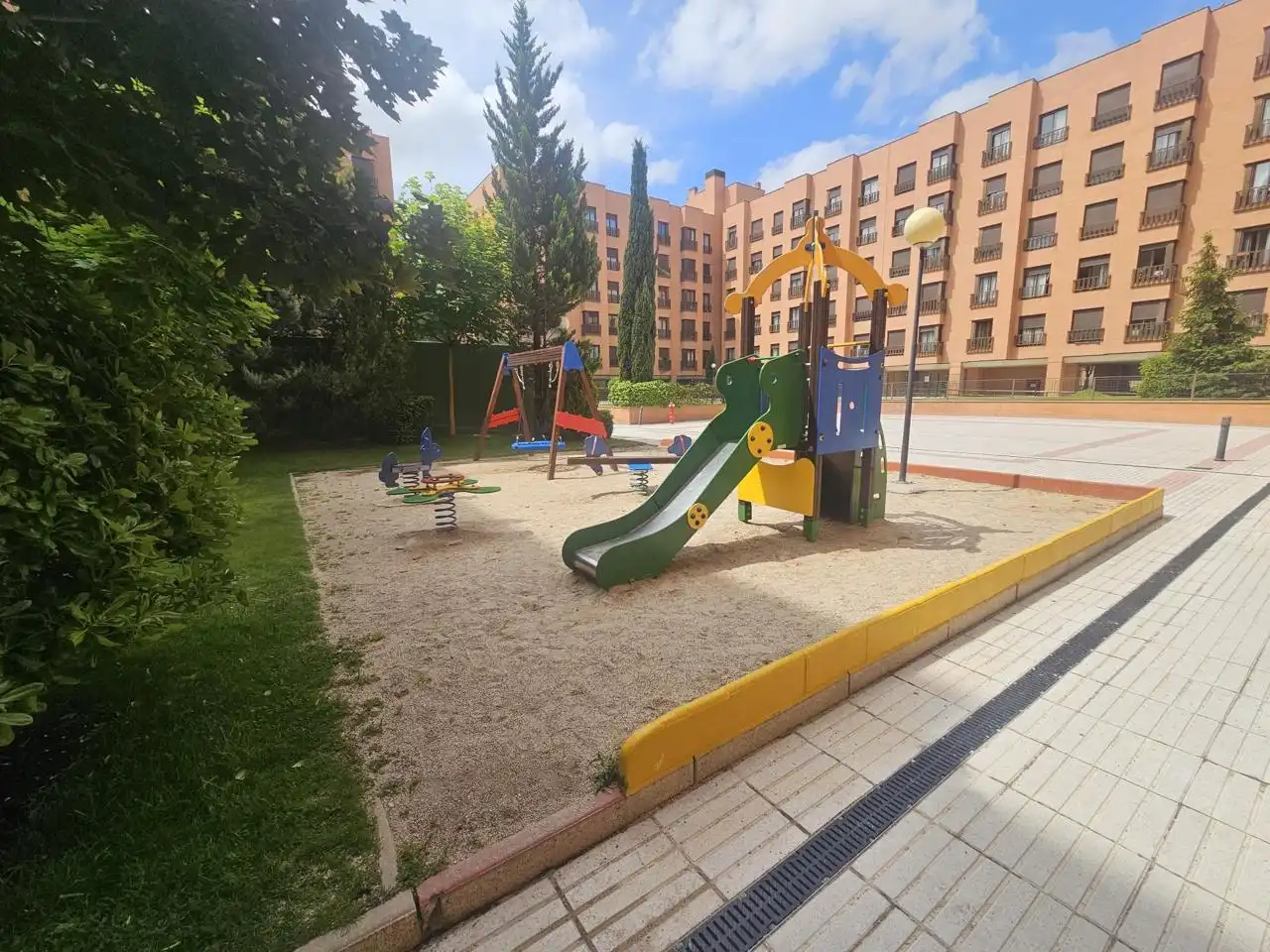 Parking de Apartamento en venta en Madrid con Aire acondicionado, Calefacción y Amueblado