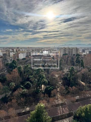 Piso en Venta en Parque Ribalta - Plaza de Toros