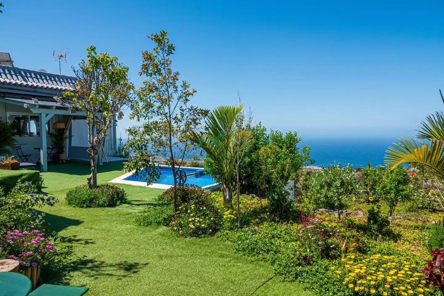 Garden of Country homes for sale in Guía de Isora