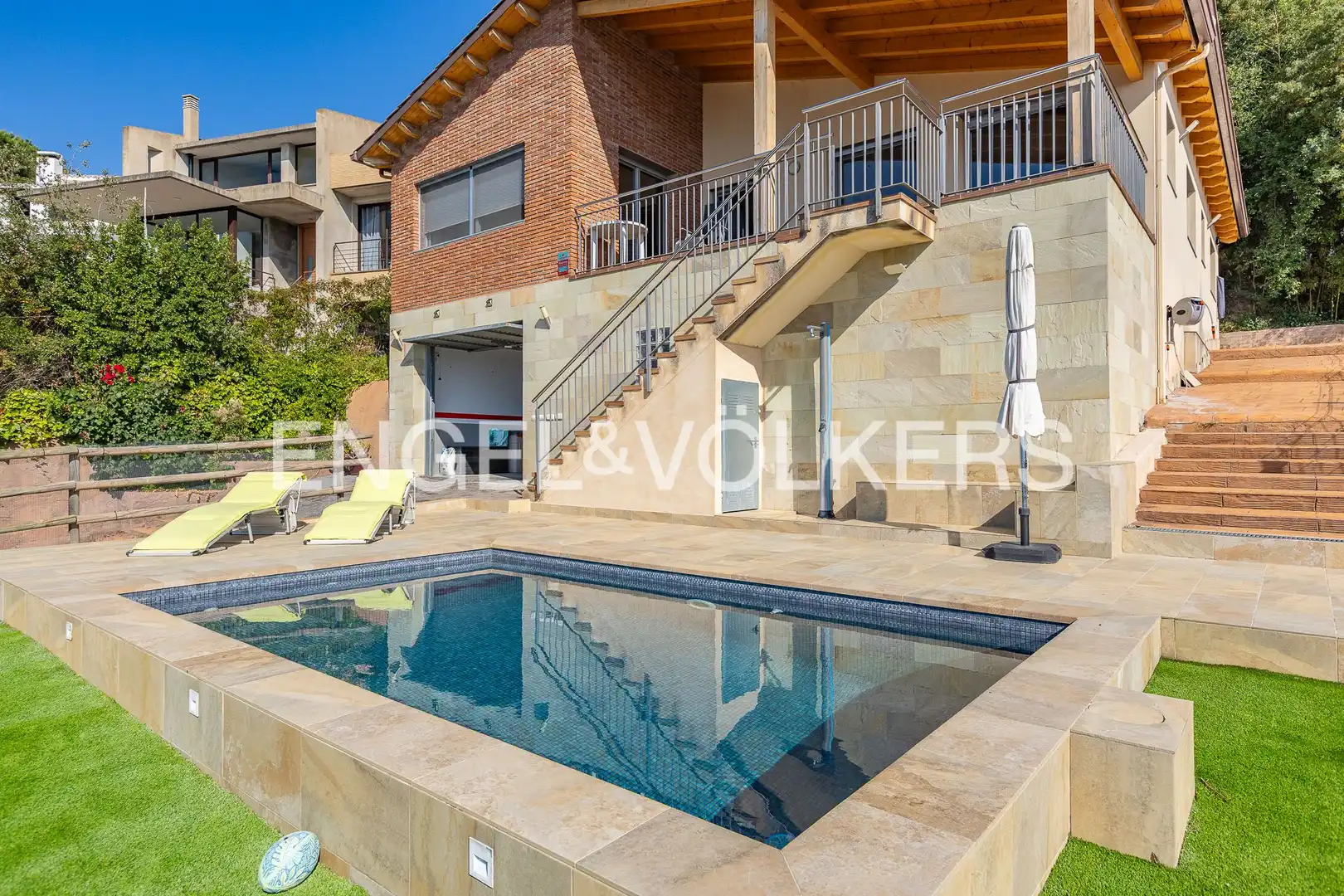 Swimming pool of Houses for sale in L'Ametlla del Vallès  with Heating, Private garden and Storage room