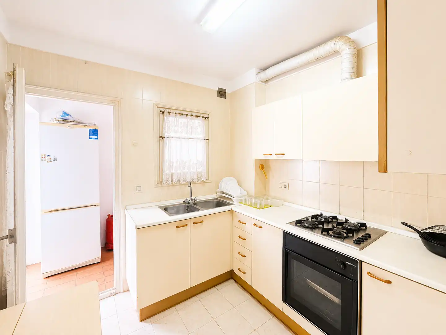 Cuina de Apartament en venda en Roses amb Terrassa i Moblat