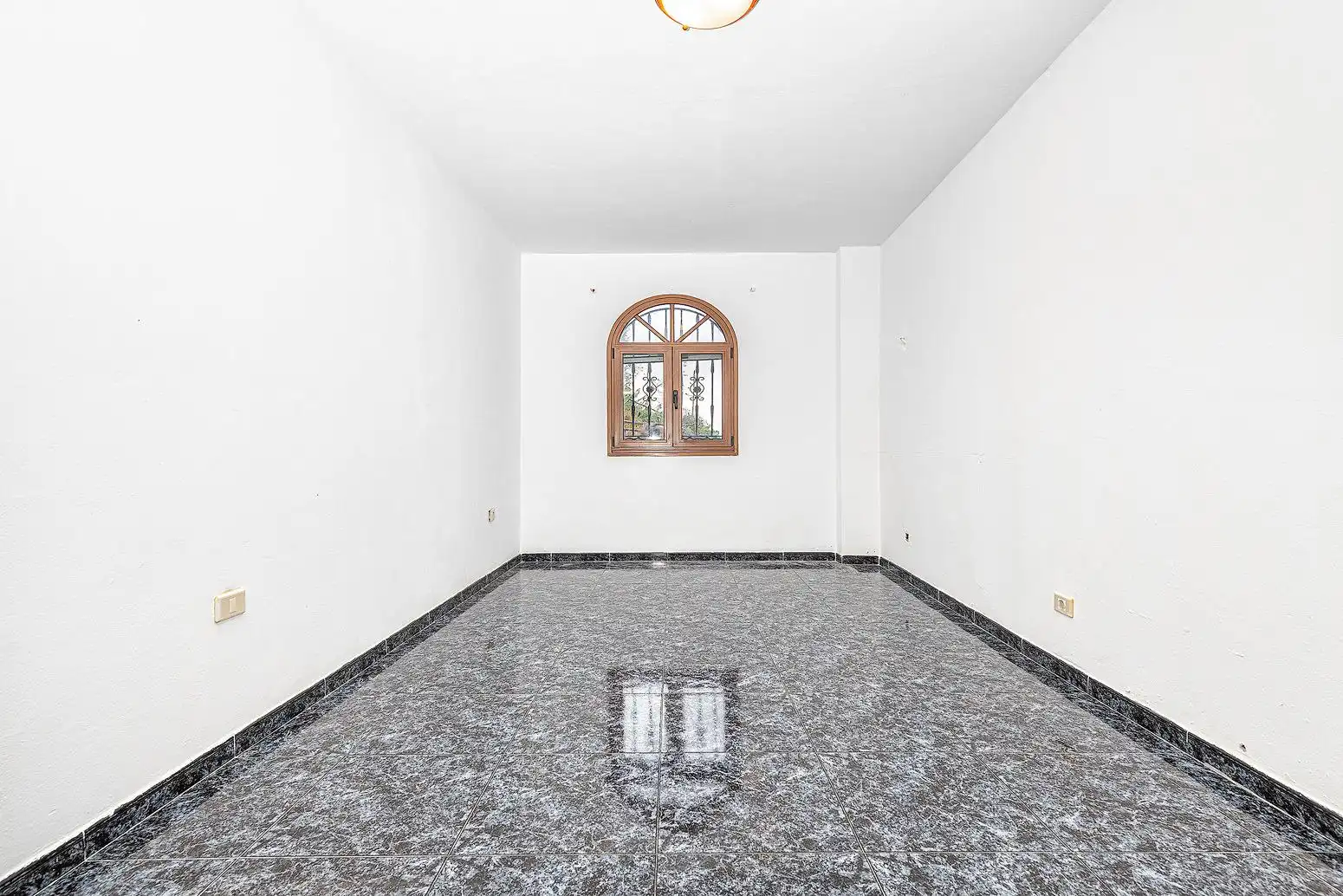 Houses for sale in Ingenio  with Air Conditioner, Heating and Private garden