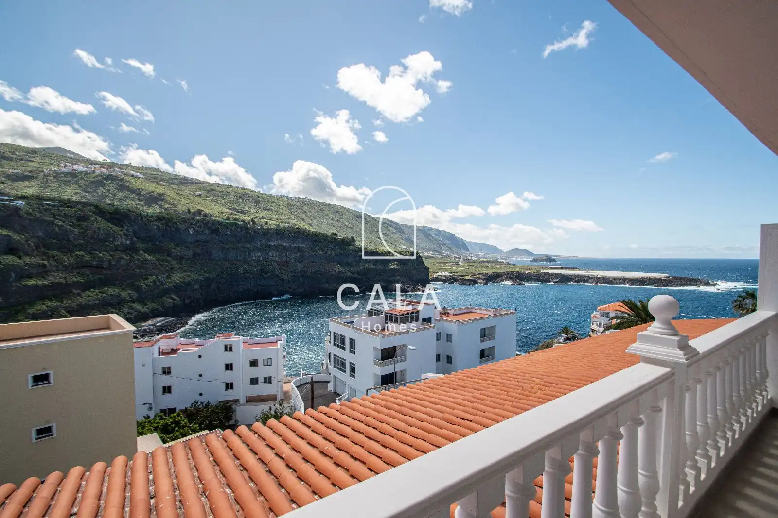 Exterior view of Flat for sale in Icod de los Vinos  with Terrace, Furnished and Balcony