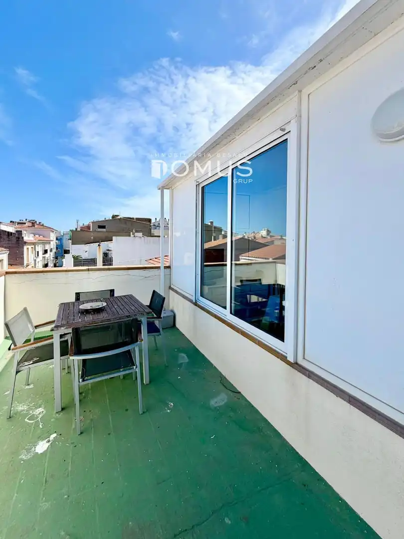 Terrasse von Maisonette zur Miete in L'Escala mit Klimaanlage, Heizung und Terrasse