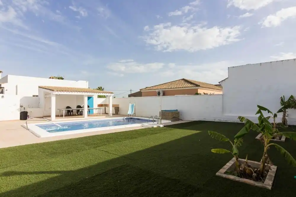 Piscina de Finca rústica en venda en El Puerto de Santa María amb Jardí privat, Traster i Piscina
