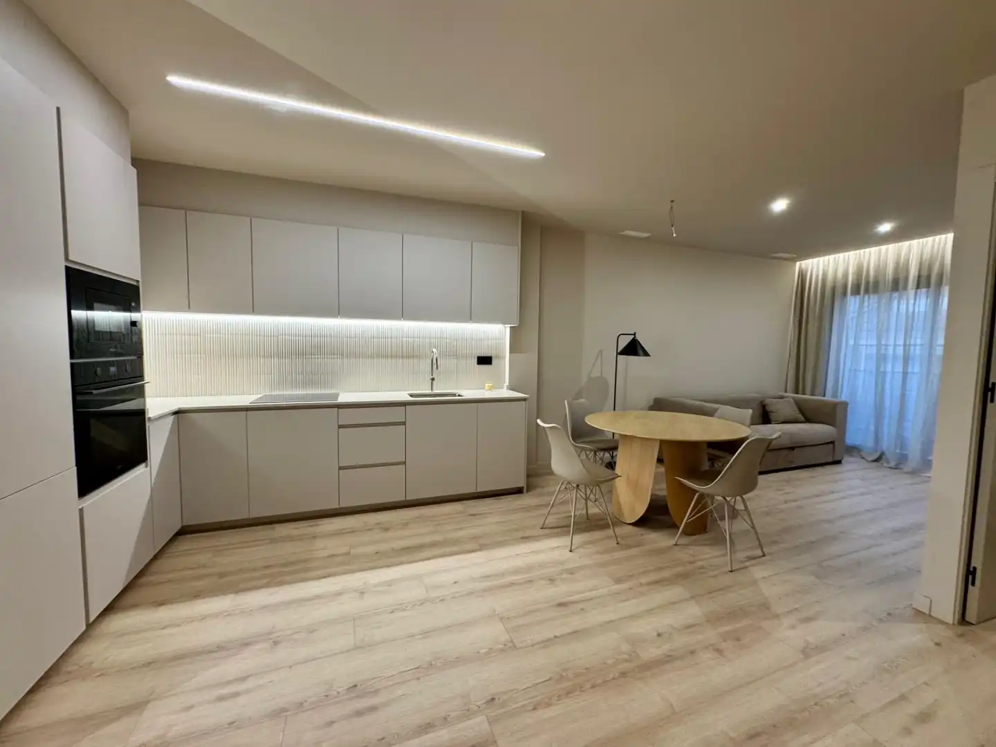 Kitchen of Flat for rent in Santa Coloma de Gramenet  with Air Conditioner, Heating and Furnished