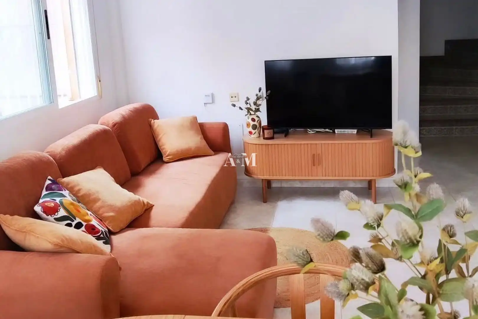Sala de estar de Casa adosada de alquiler en Torrevieja con Aire acondicionado, Jardín privado y Terraza