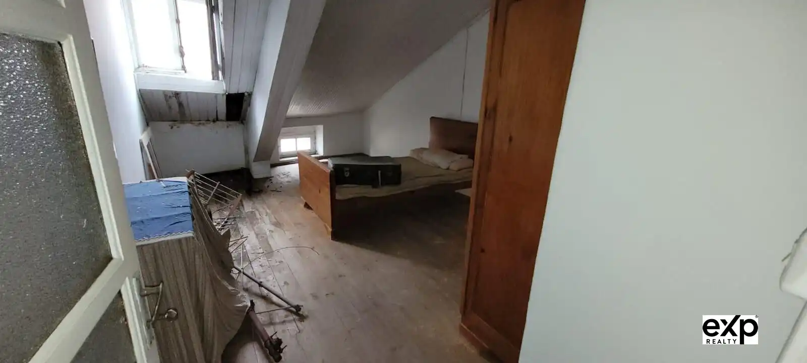 Bedroom of Houses for sale in O Valadouro    with Parquet flooring