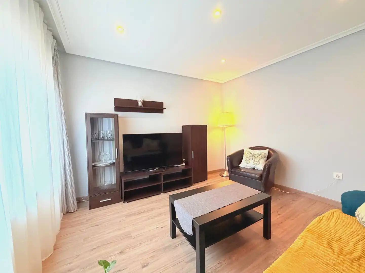 Sala de estar de Piso en venta en Gijón  con Calefacción y Amueblado
