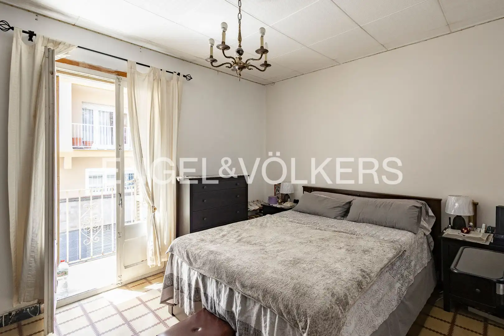 Habitación de Casa o chalet en venta en Sant Feliu de Llobregat con Calefacción, Jardín privado y Terraza