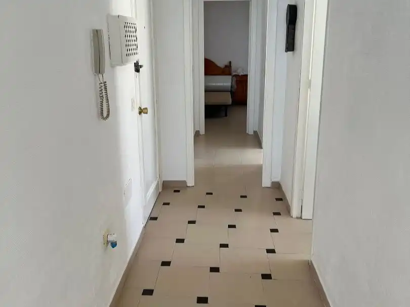 Piso en venta en Roquetas de Mar con Terraza, Amueblado y Horno