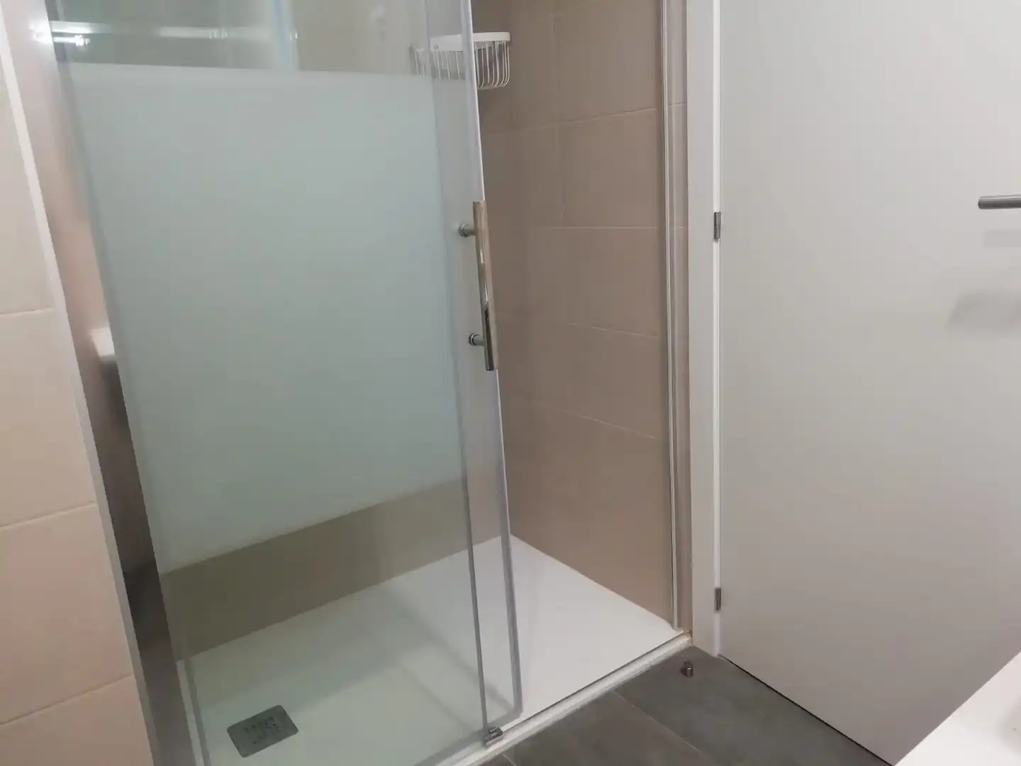 Badezimmer von Wohnung zum Verkauf in Terrassa mit Klimaanlage, Heizung und Parkett