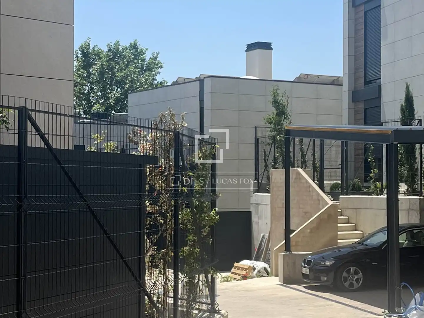 Exterior view of Houses for sale in Las Rozas de Madrid  with Air Conditioner, Private garden and Swimming Pool
