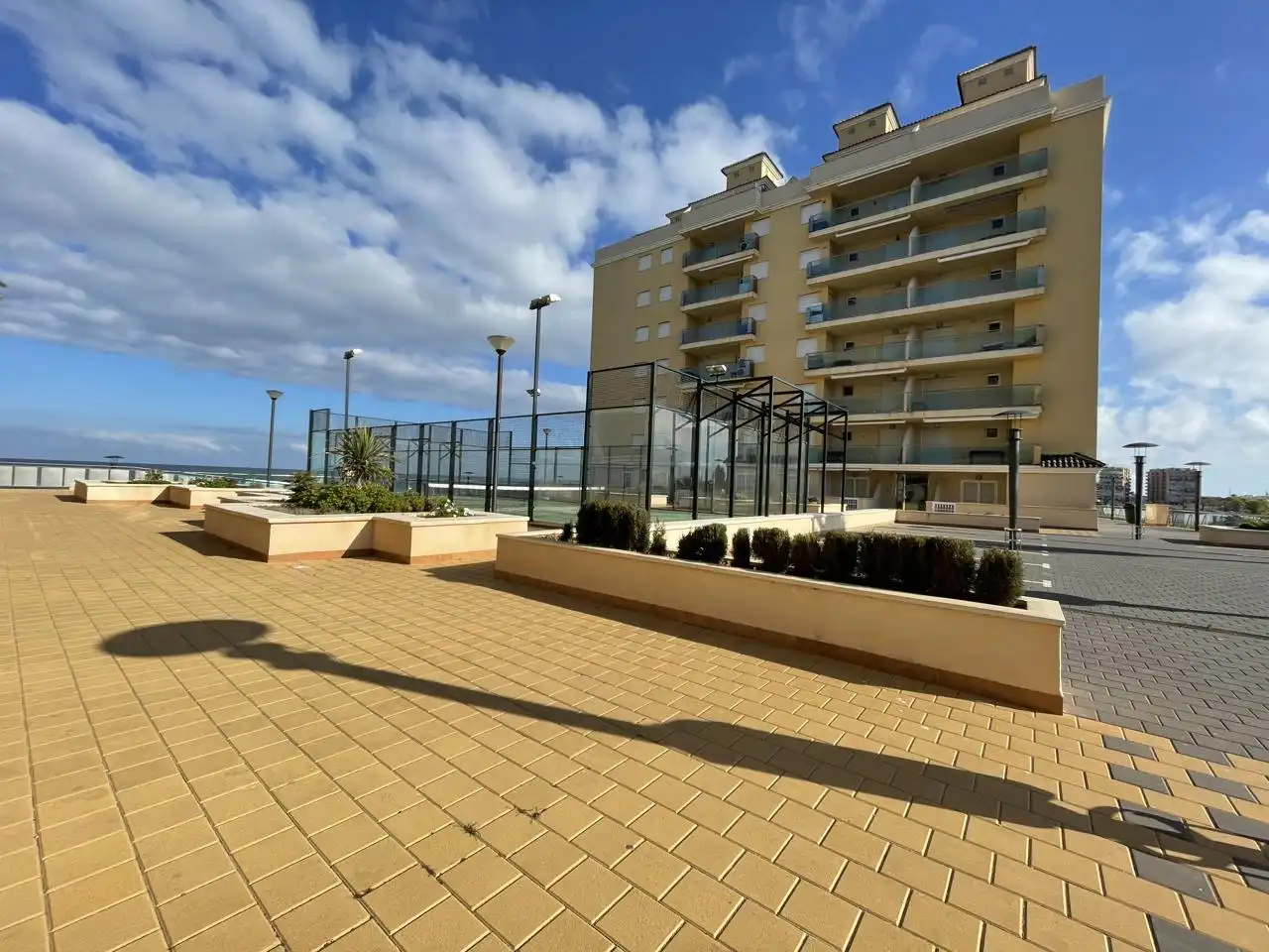 Terraza de Apartamento en venta en La Manga del Mar Menor con Aire acondicionado, Calefacción y Jardín privado