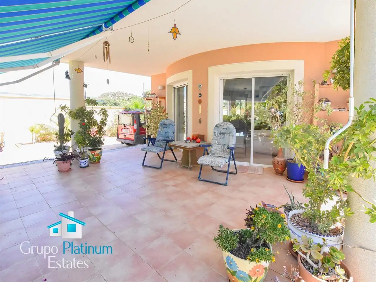 Terrassa de Casa o xalet en venda en Águilas amb Aire condicionat, Jardí privat i Piscina
