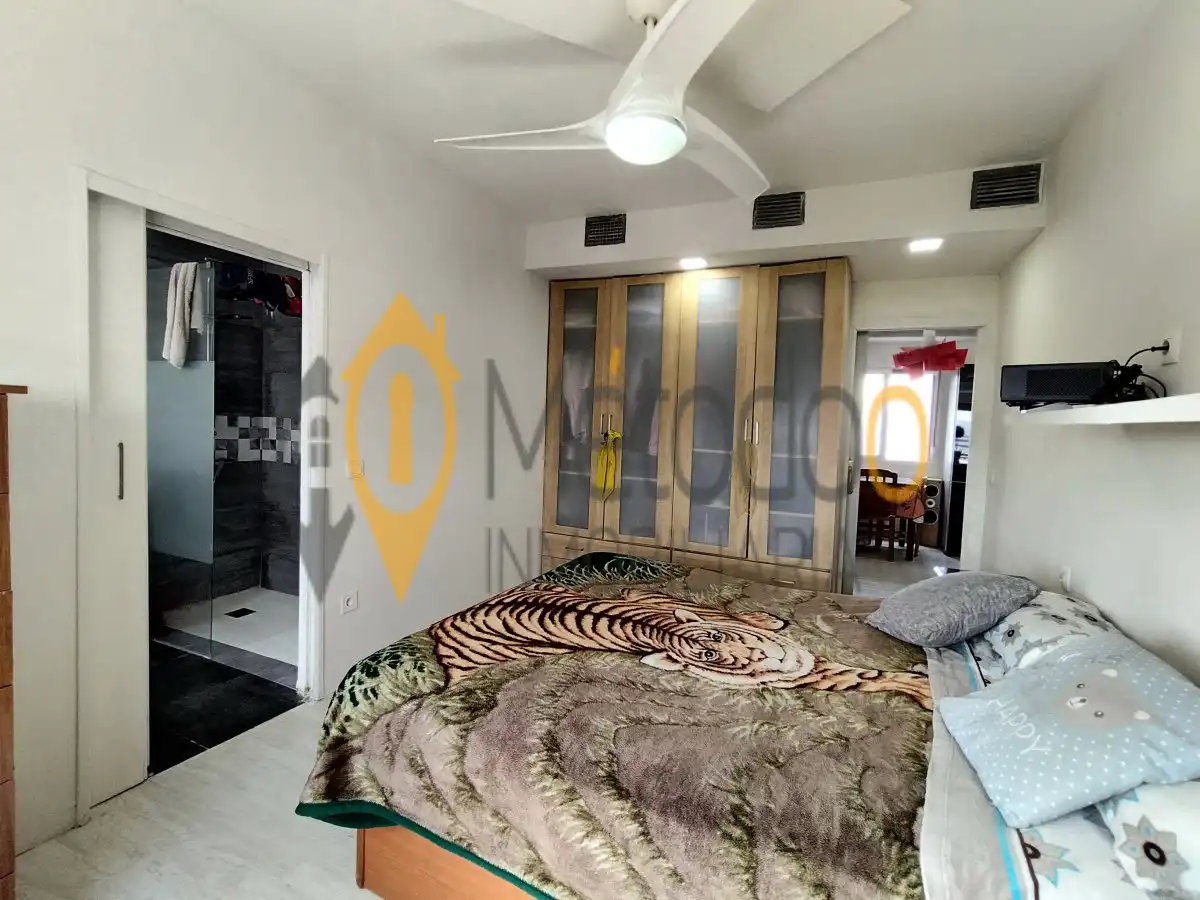 Bedroom of Flat for sale in Sevilla  with Air Conditioner, Heating and Storage room