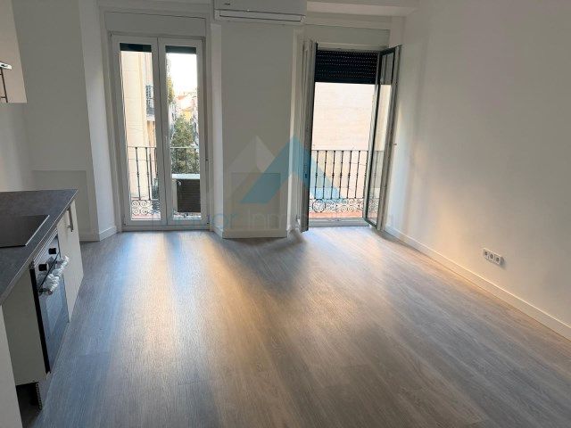 Habitación de Estudio en venta en  Madrid Capital con Aire acondicionado, Calefacción y Parquet