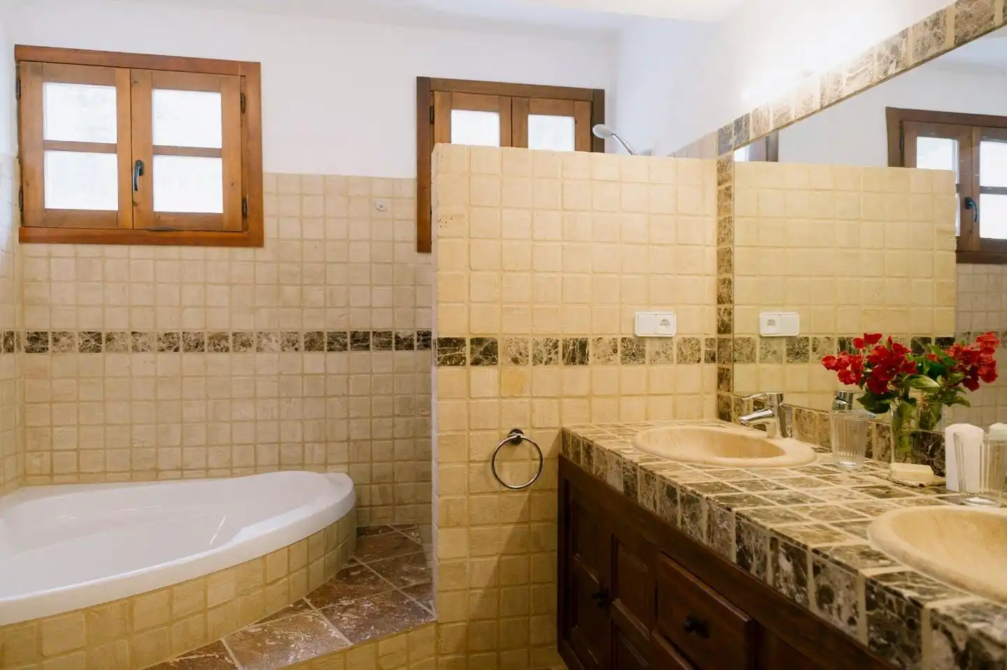 Baño de Casa o chalet en venta en Sant Josep de sa Talaia con Jardín privado, Terraza y Piscina