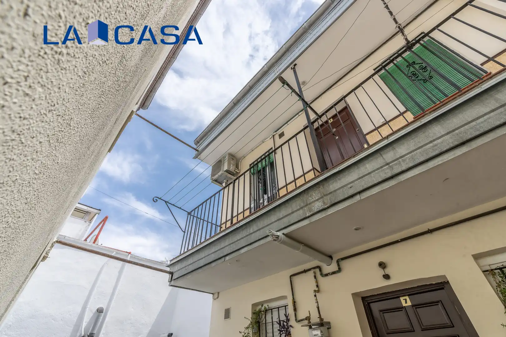 Vista exterior de Piso en venta en Madrid
