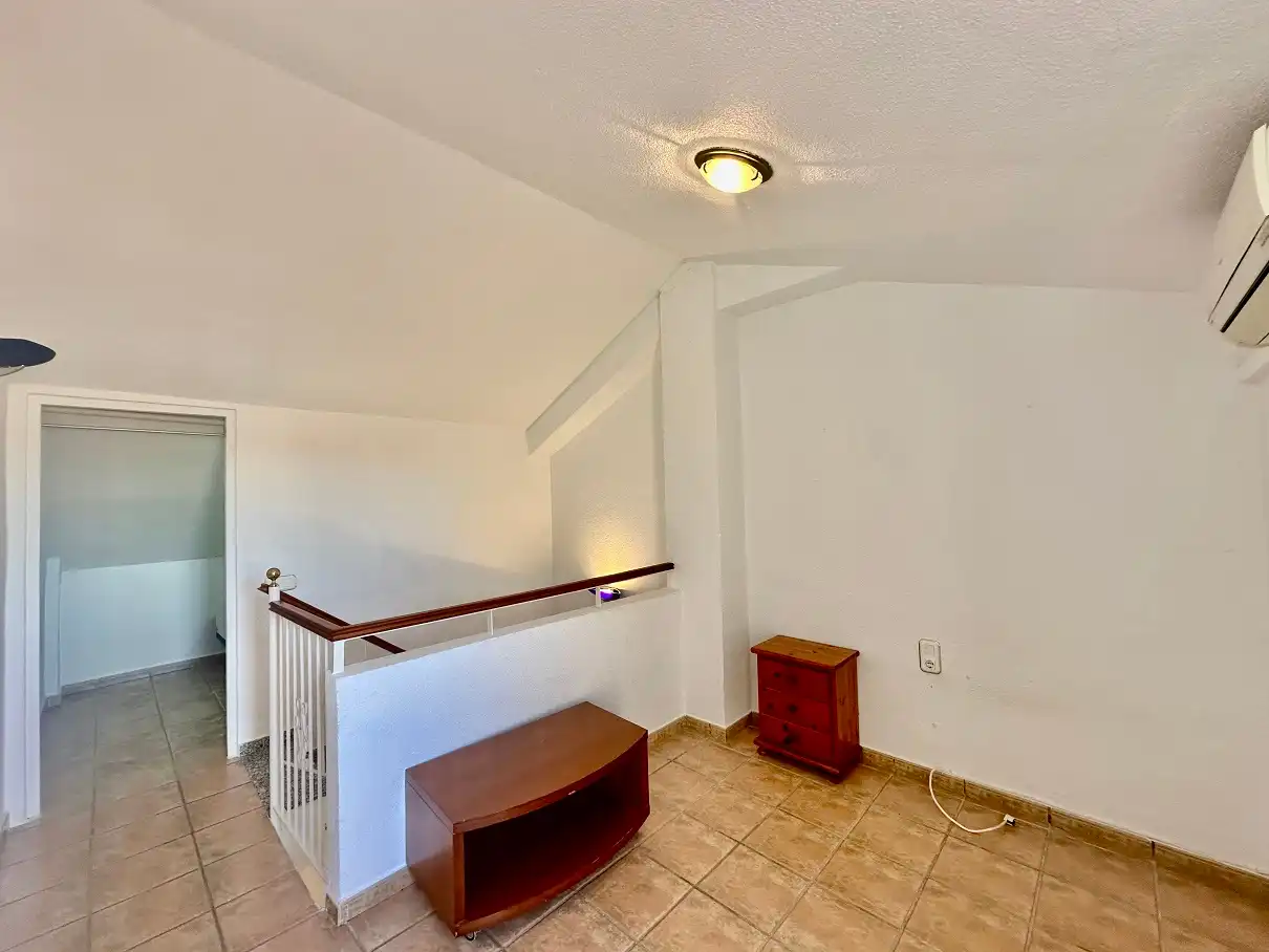 Casa adosada en venda en Santa Pola amb Aire condicionat, Jardí privat i Terrassa