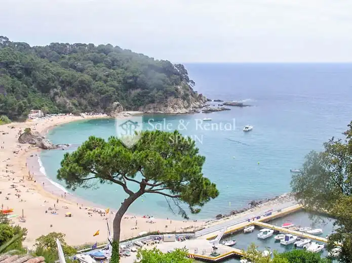 Casa o xalet en venda en Lloret de Mar amb Aire condicionat, Jardí privat i Terrassa