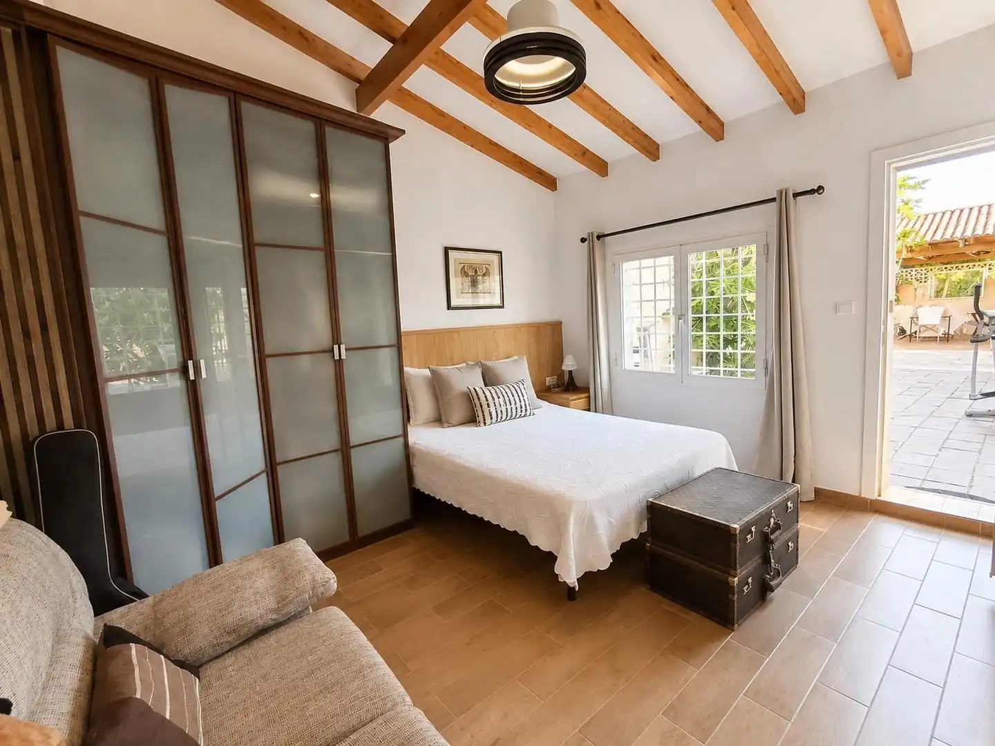 Habitación de Casa o chalet en venta en El Campello con Aire acondicionado, Calefacción y Jardín privado