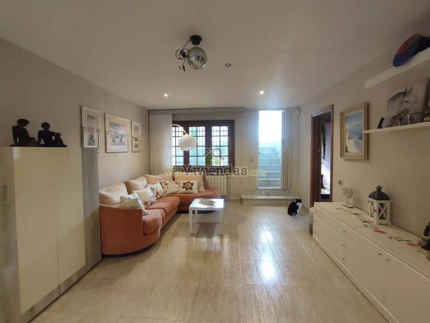 Sala de estar de Casa o chalet en venta en Vallirana con Aire acondicionado, Calefacción y Jardín privado