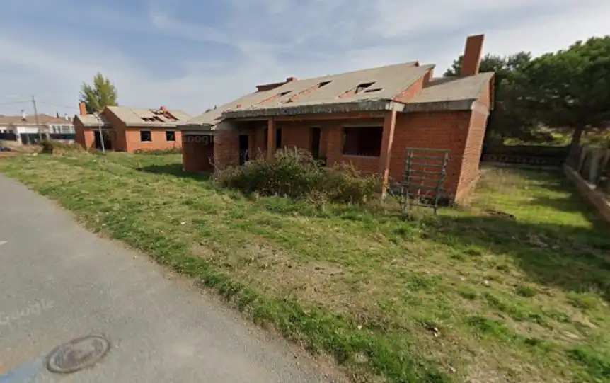 Edificio en venta en Herradón de Pinares, Ávila
