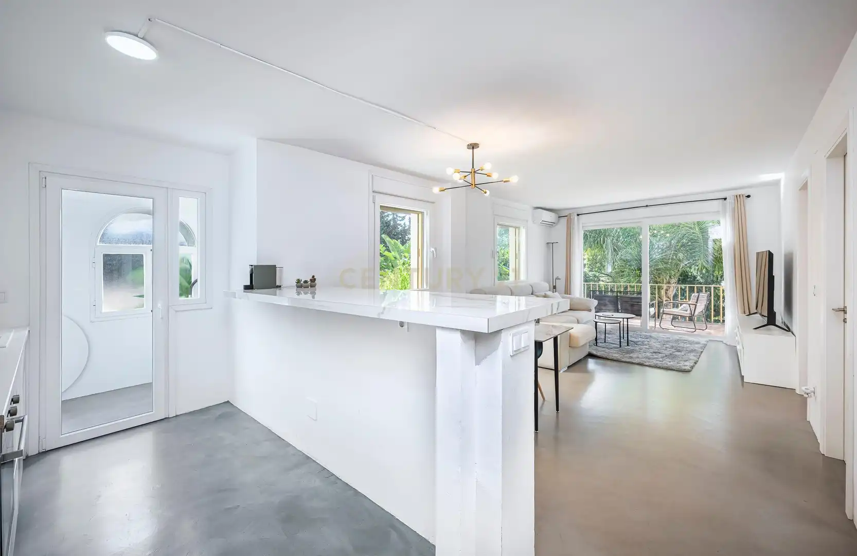 Cocina de Apartamento en venta en Marbella con Aire acondicionado, Trastero y Piscina