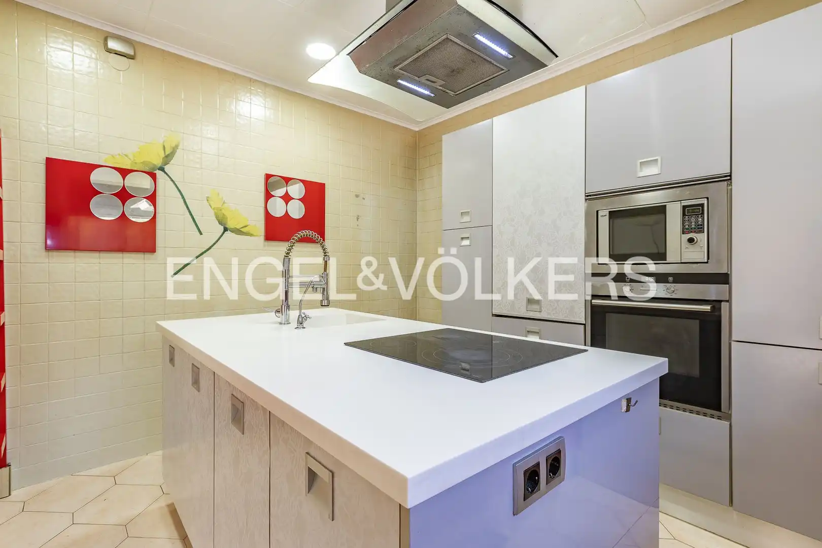 Cocina de Casa adosada en venta en Terrassa con Calefacción, Jardín privado y Terraza