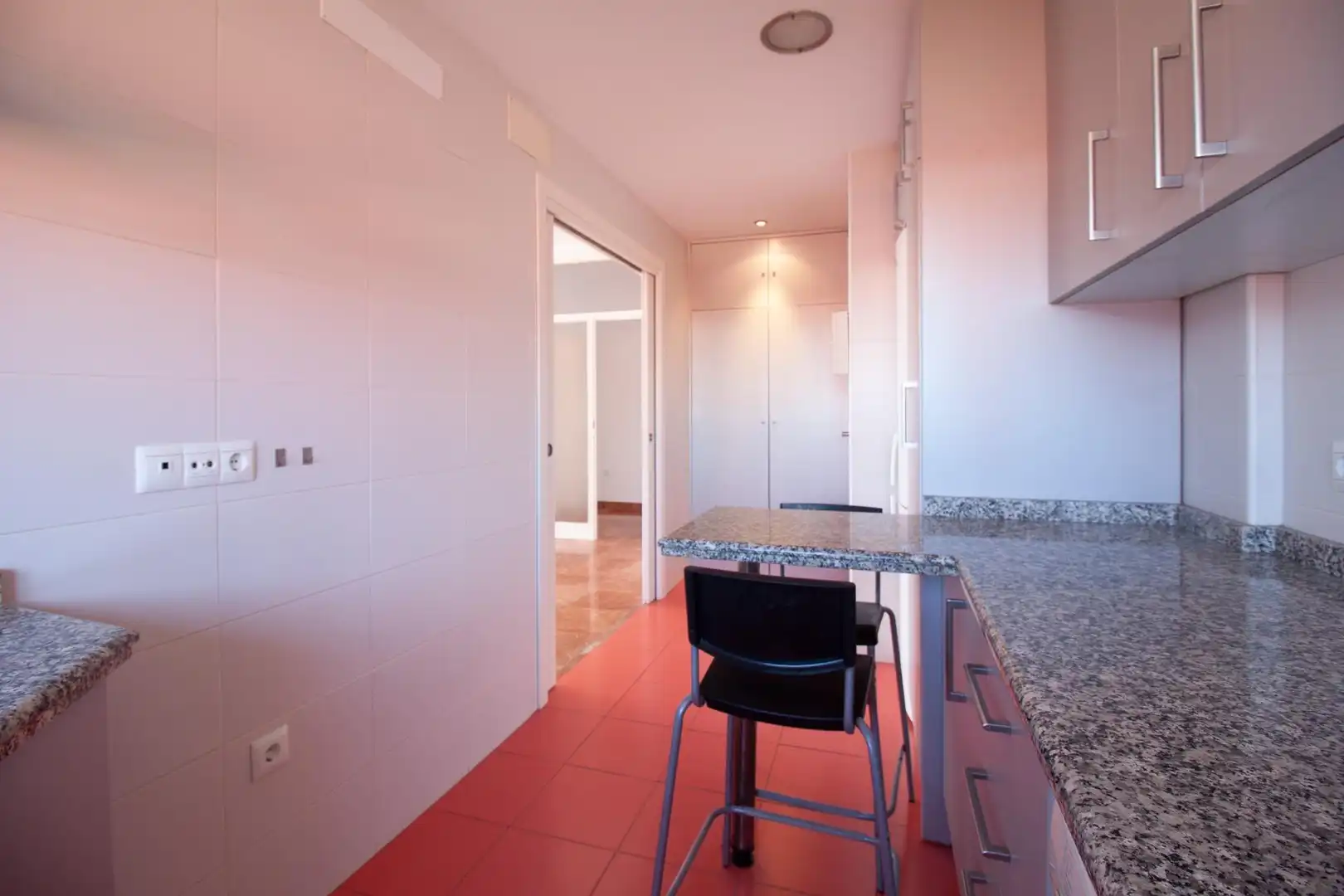 Kitchen of Flat for rent in Sevilla  with Air Conditioner and Heating